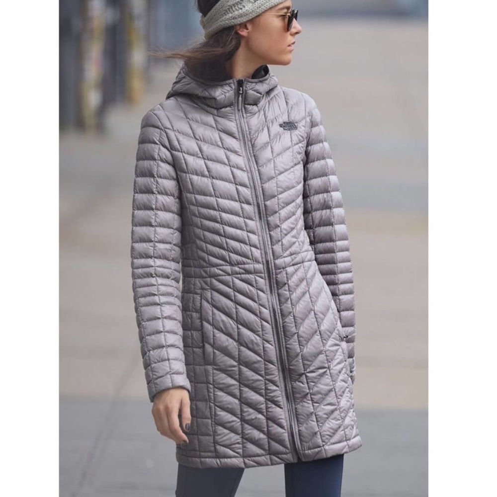 EUC The north face light purple thermoball parka size XS